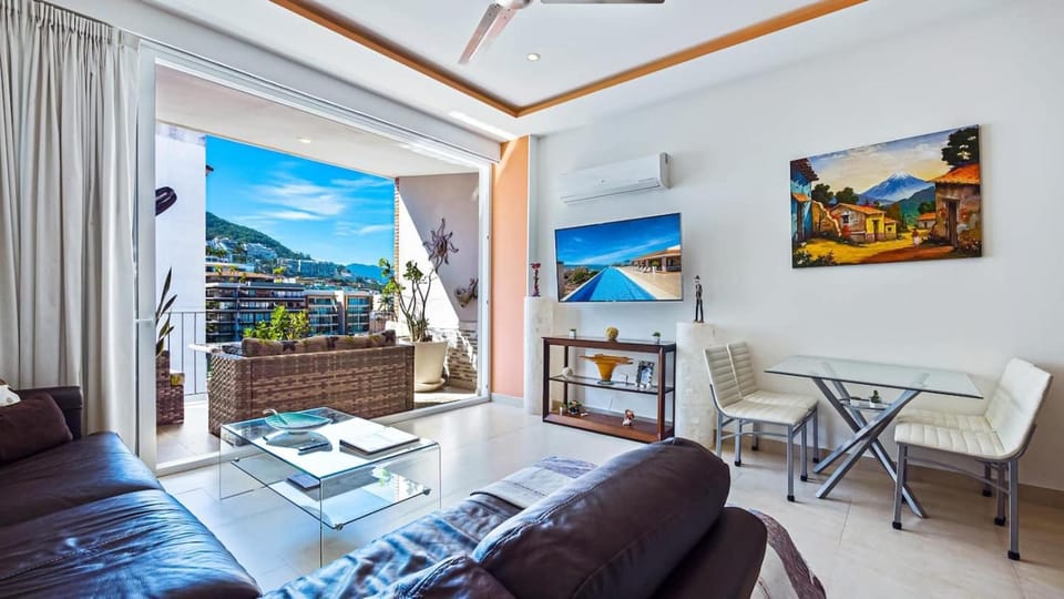 Penthouse Oceanview 1 block Malecon bars shops ZR House in Puerto Vallarta