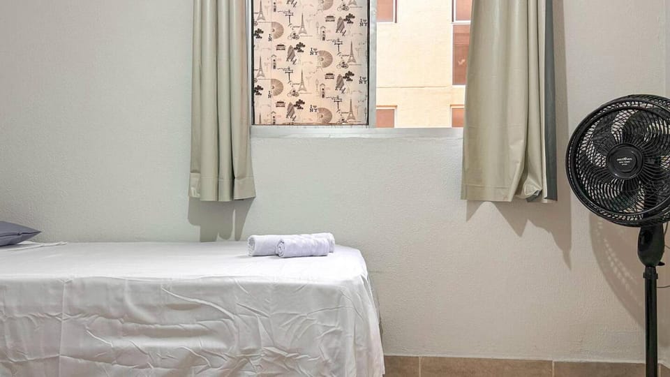 Aconchego e praticidade ao lado da BR-040 Apartment in State of Goiás