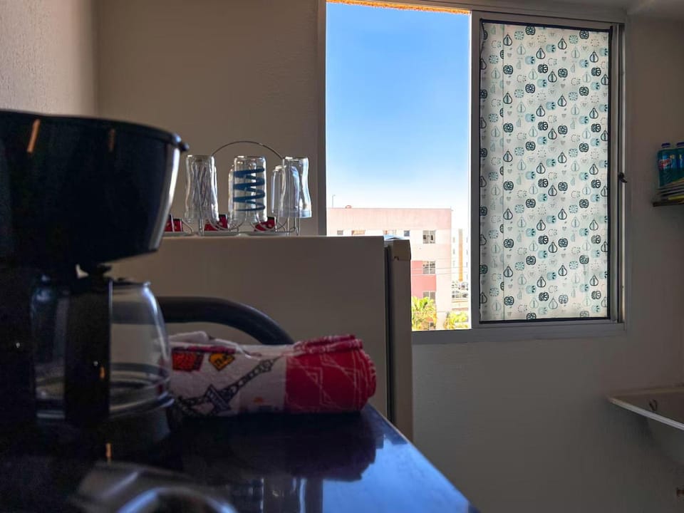 Aconchego e praticidade ao lado da BR-040 Apartment in State of Goiás