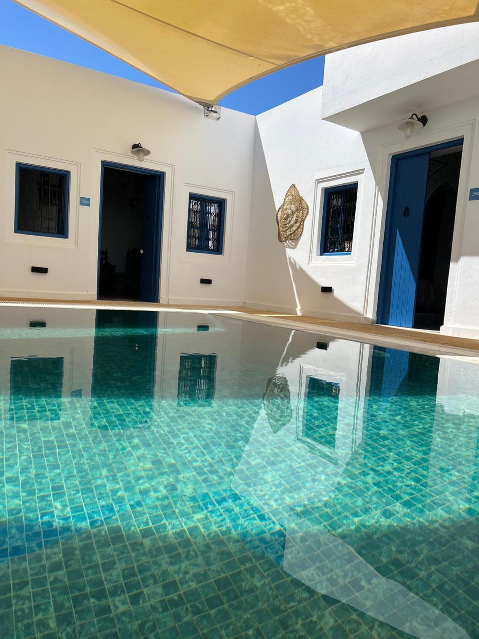 Swimming pool