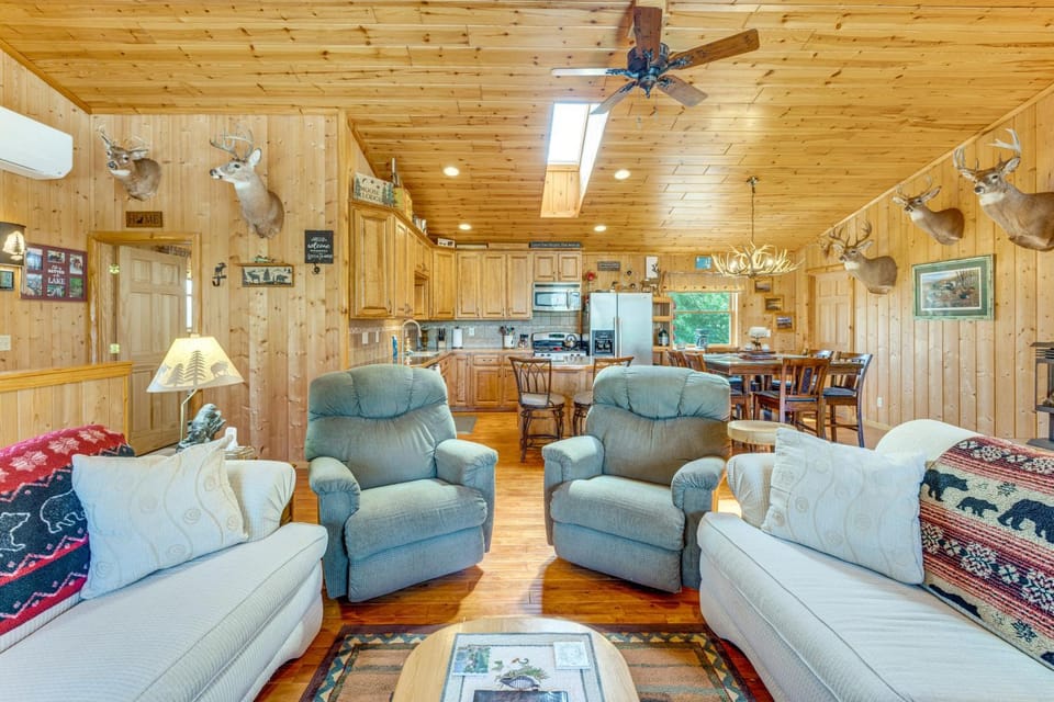 On 4 Acres! Retreat w/ Lake Access in Maple City Apartment in Sleeping Bear Dunes
