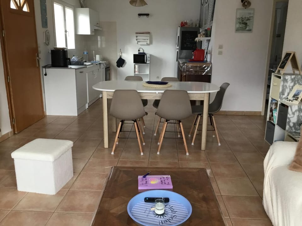 Marseillan House in Marseillan