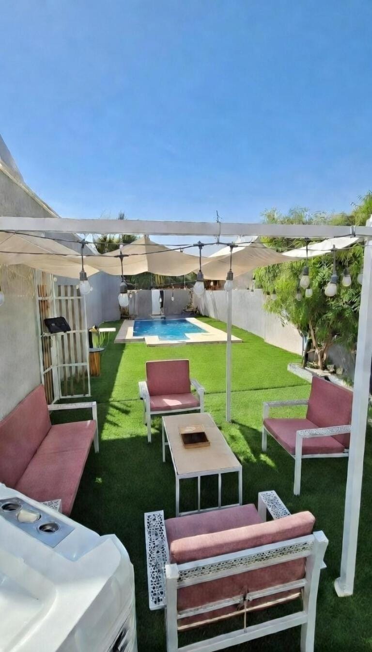 Garden, Lounge or bar, Swimming pool