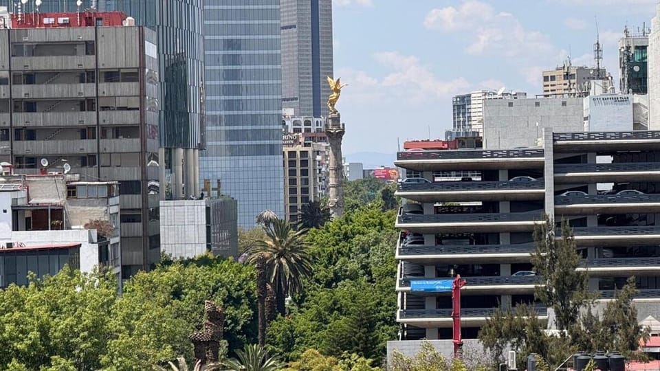 New apartment with iconic views and best location Apartment in Mexico City