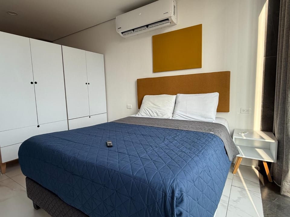 Bed, Photo of the whole room, Bedroom, wardrobe, air conditioner