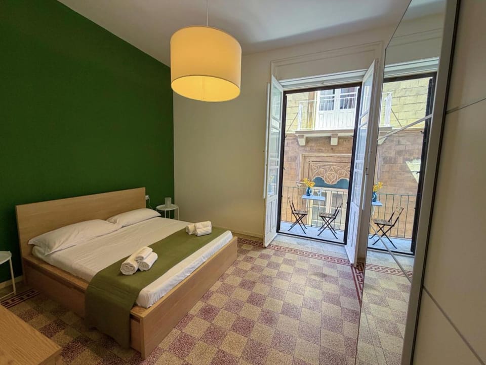 Bed, Balcony/Terrace, Bedroom