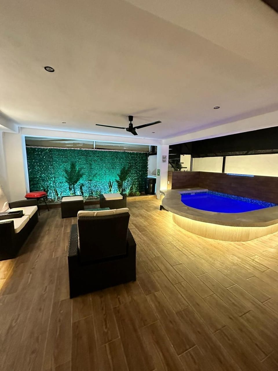 Living room, Swimming pool