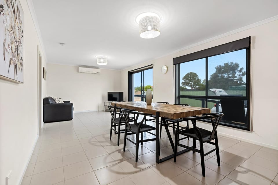 Waterfront Holiday Park - Adult Only Retreat Nature lodge in South Australia