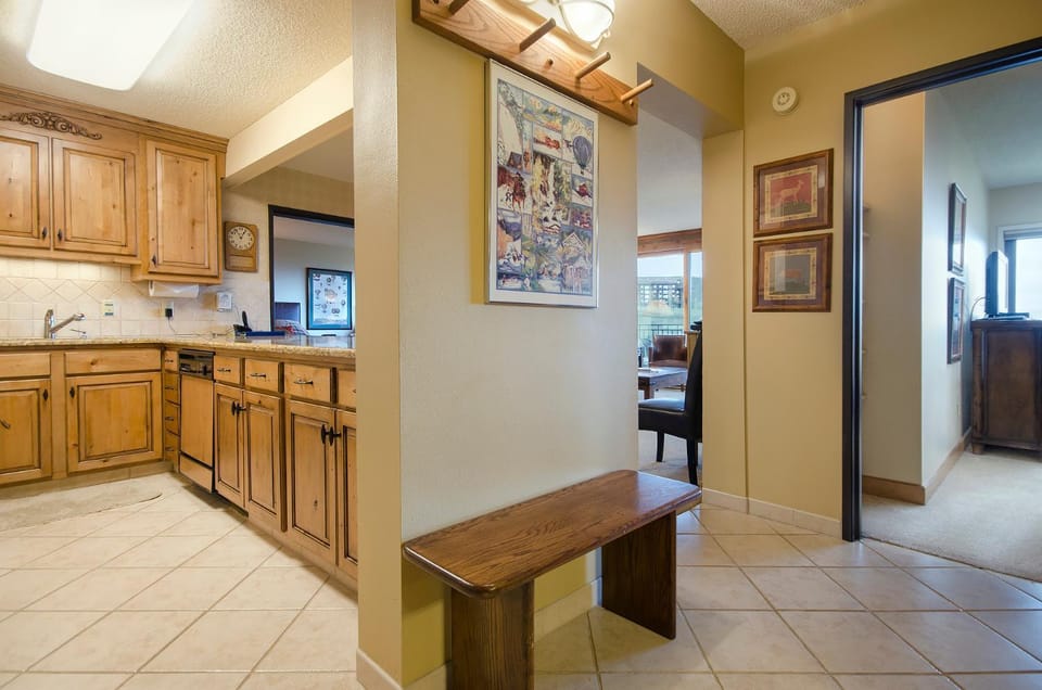 Day, Kitchen or kitchenette, Seating area, kitchen