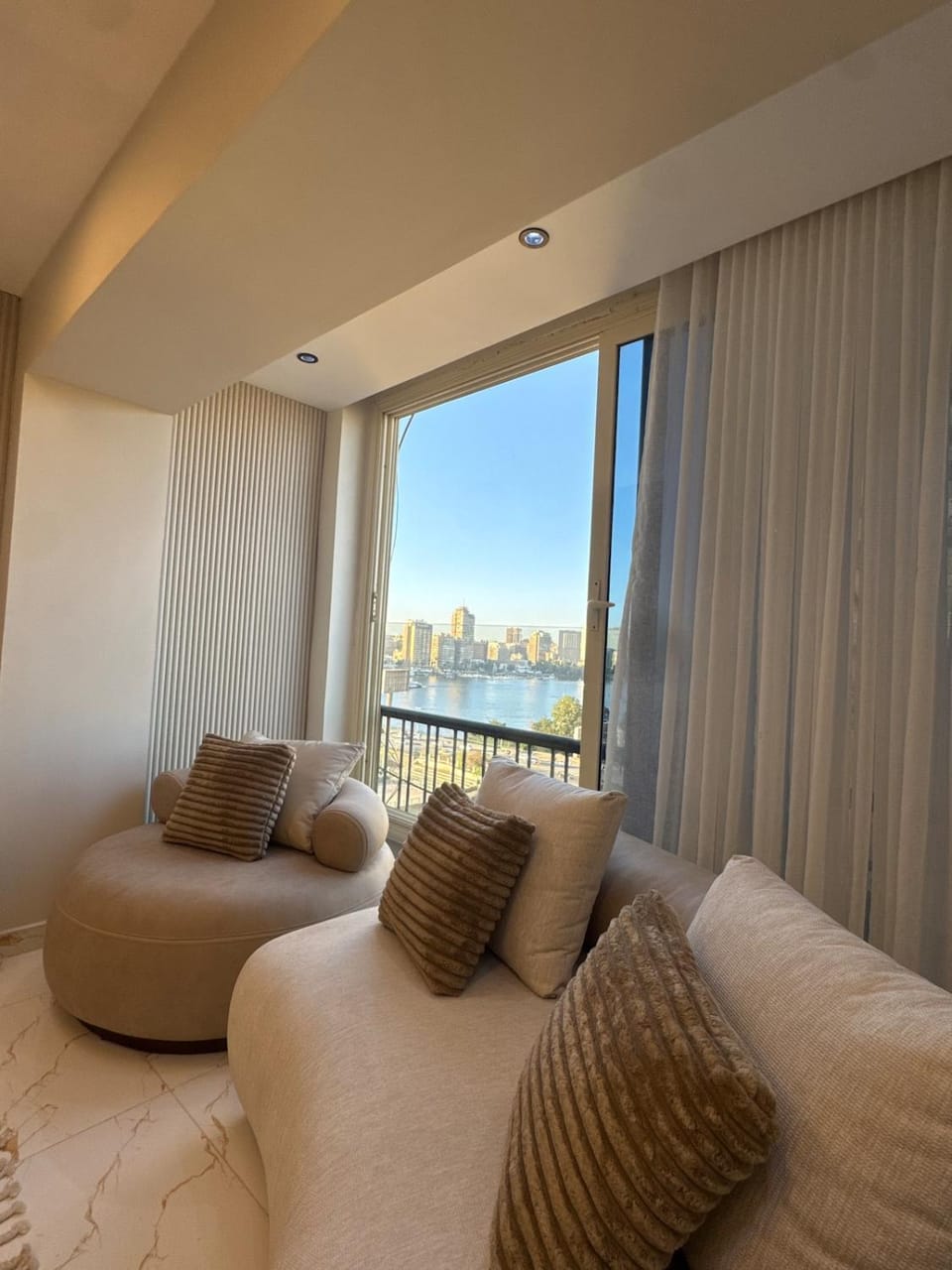شقتك على النيل A hotel apartment on the Nile for those with a refined taste Apartment in Egypt