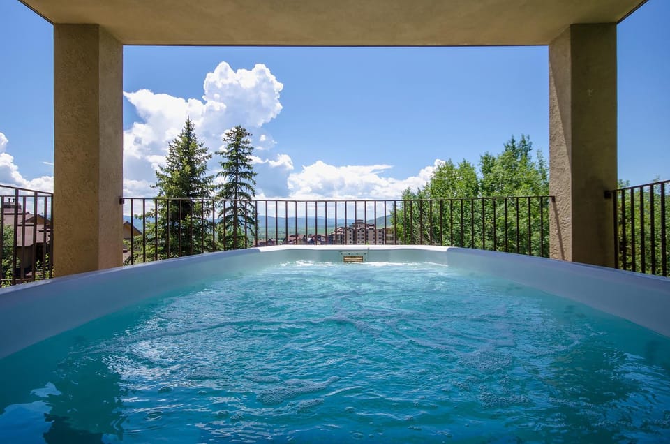 Day, Hot Tub, Balcony/Terrace, Mountain view