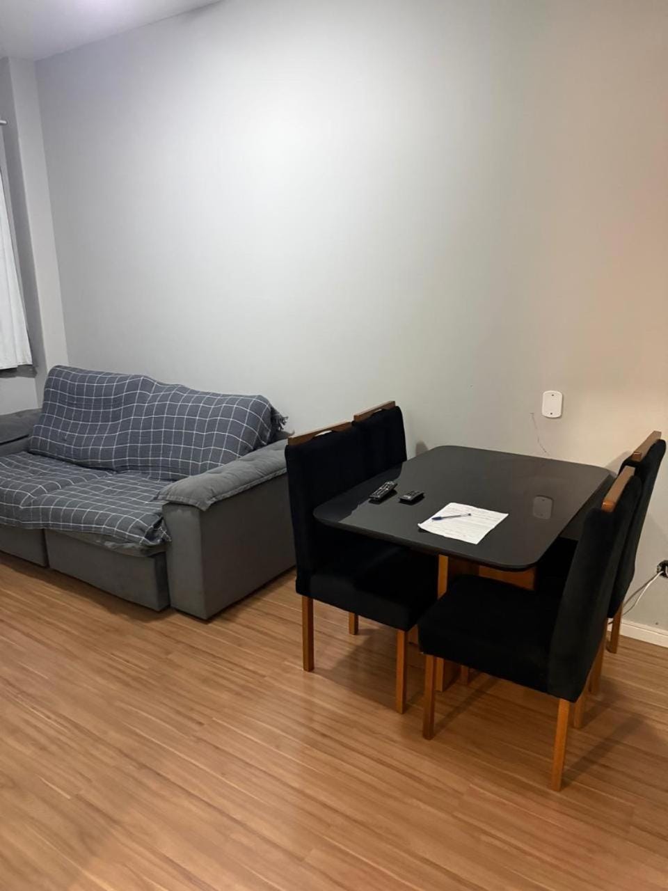 1-bedroom apartment in Copacabana, one block from the beach Apartment in Rio de Janeiro