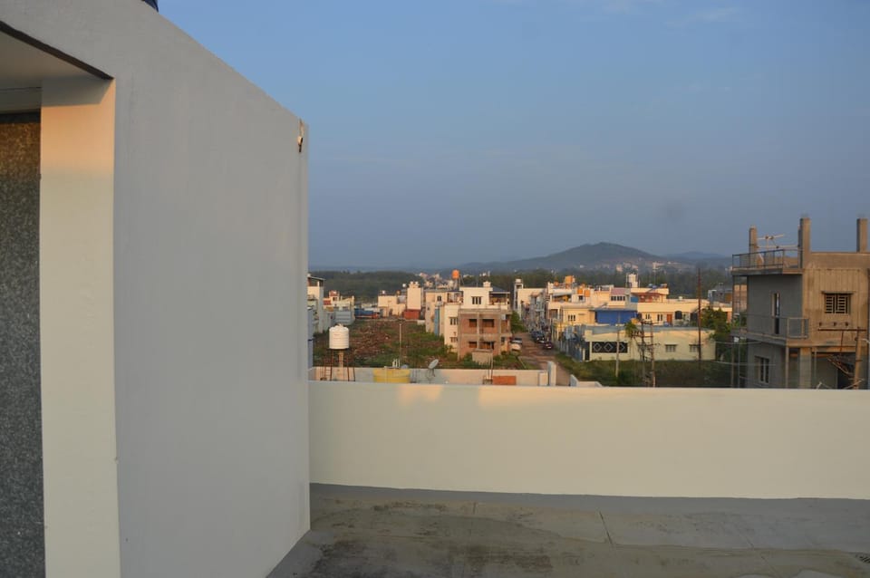 Natural landscape, Balcony/Terrace, City view, Mountain view