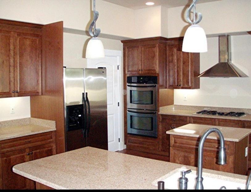 Kitchen or kitchenette, dishwasher, oven, stove