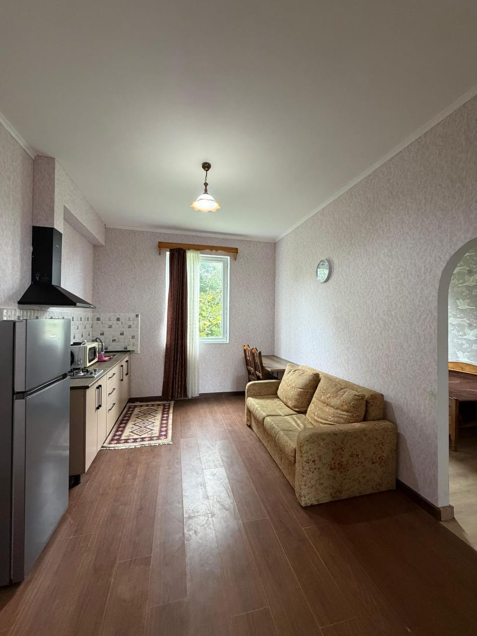 Kitchen or kitchenette, Living room, Seating area, minibar, oven, pet friendly