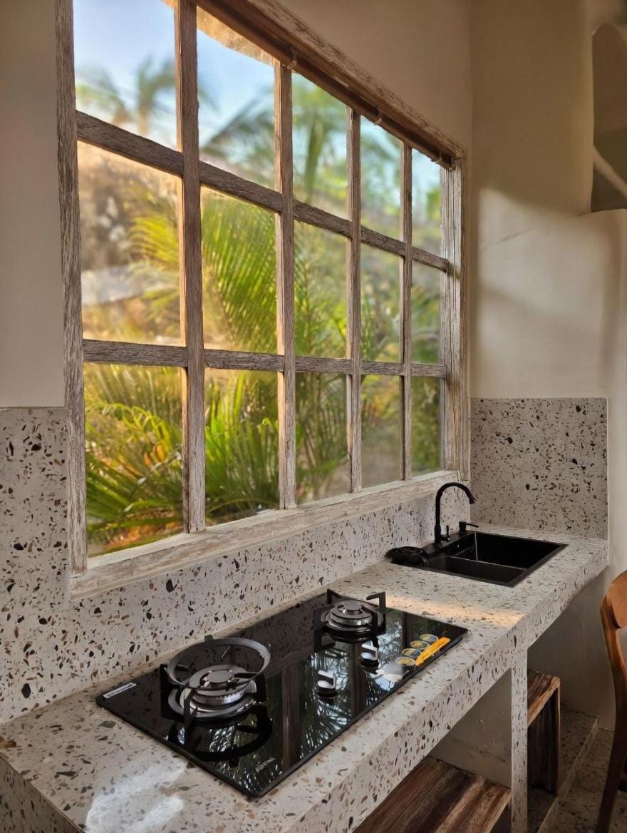 Property building, Restaurant/places to eat, Swimming pool, Breakfast