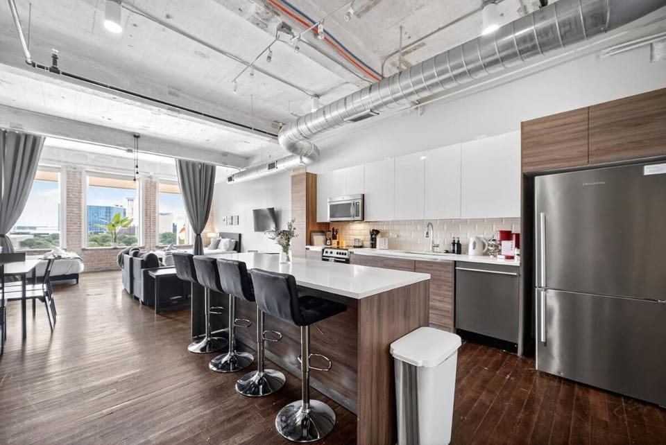 Spacious Dallas Stay | Pool + Cinema + Game Room Apartment in Dallas
