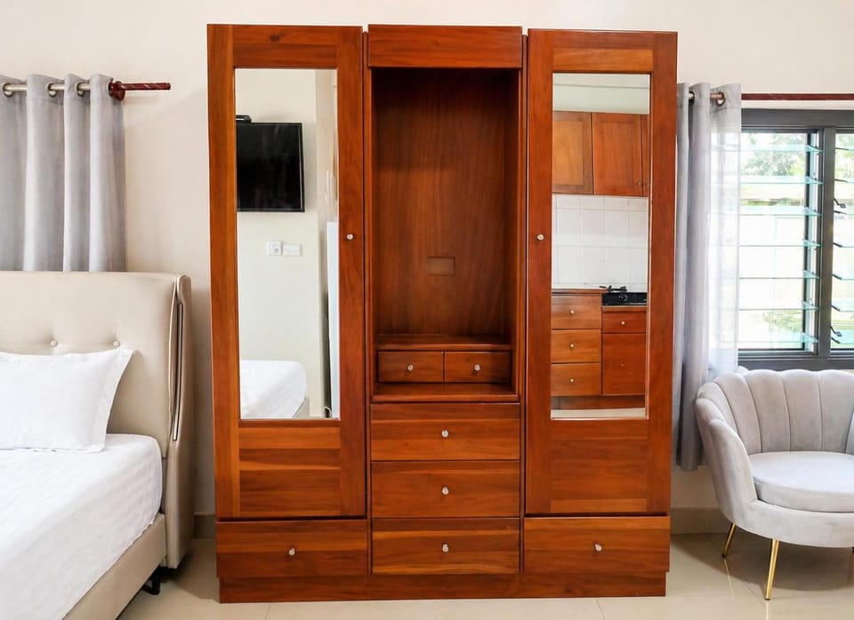 wardrobe