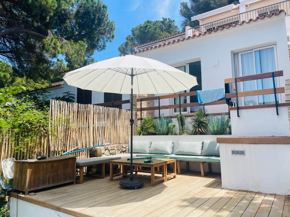 Balcony/Terrace, furniture