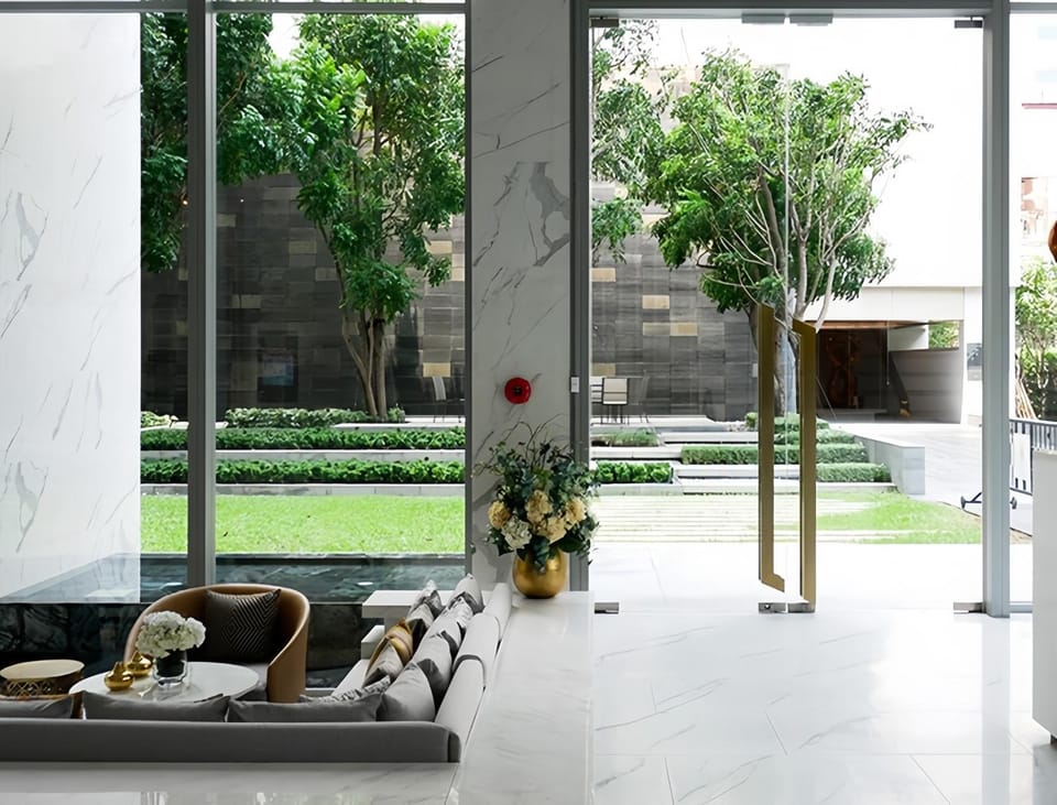 Garden, View (from property/room), Seating area, Garden view