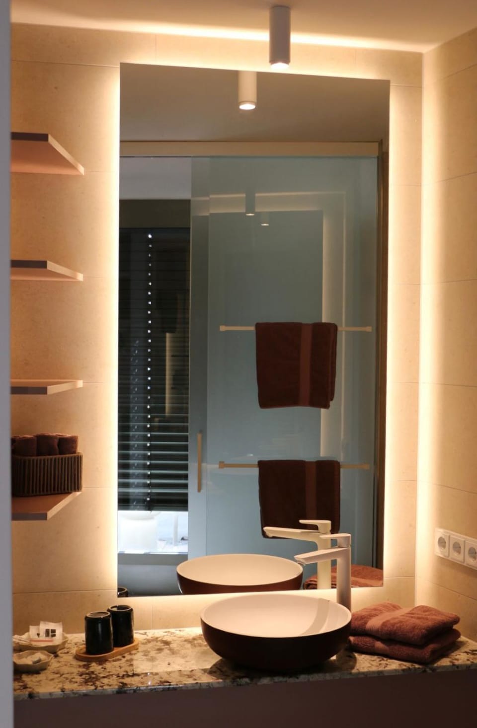 Bathroom, towels
