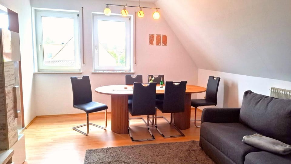 Living room, Seating area, Dining area
