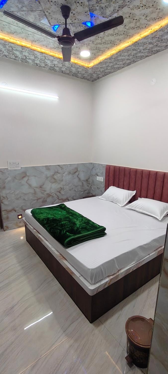 Shri Vijay Laadli Kunj Bed and Breakfast in Uttar Pradesh
