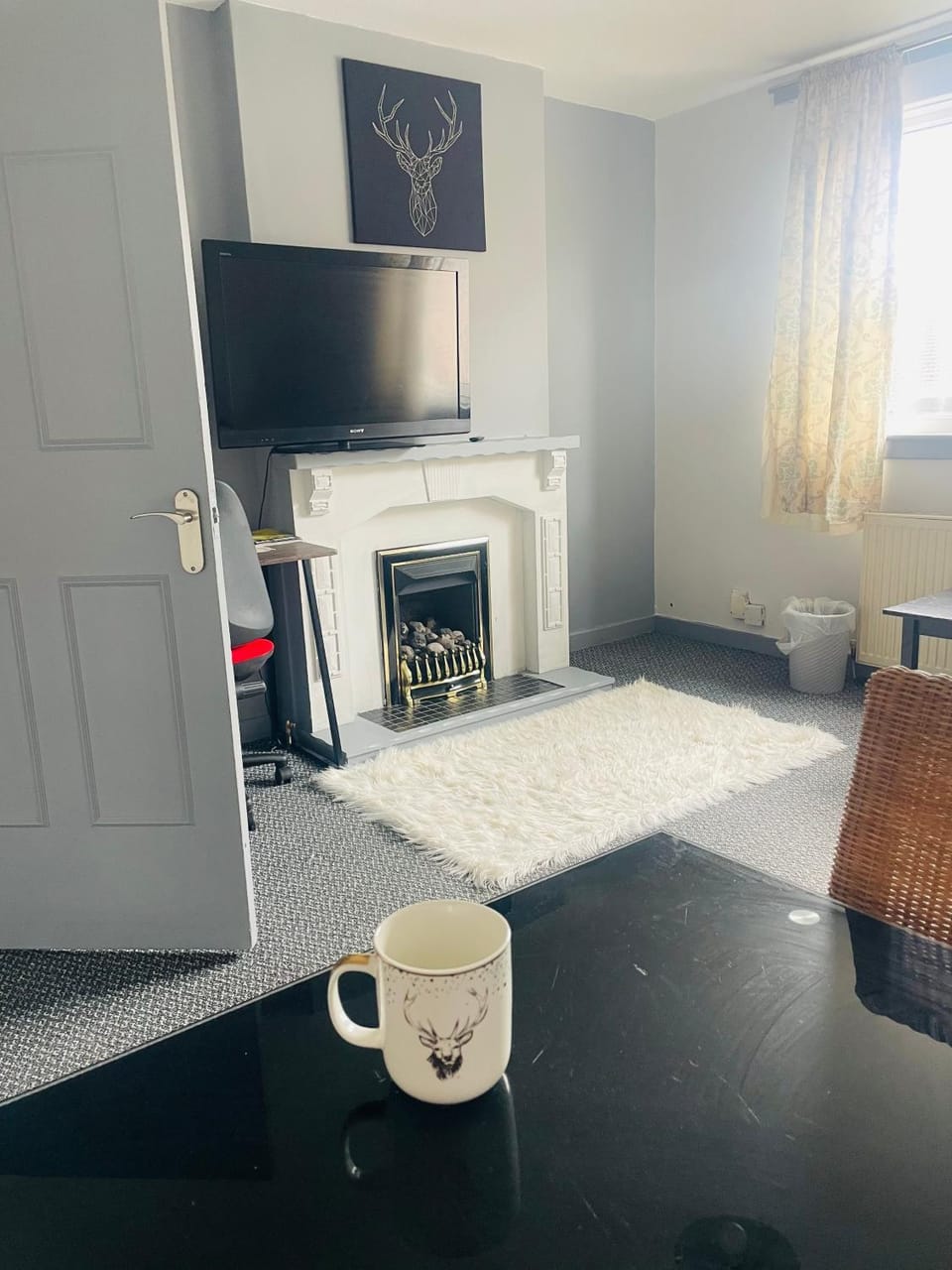 3 Bed Flat Gorgie Road Apartment in Edinburgh