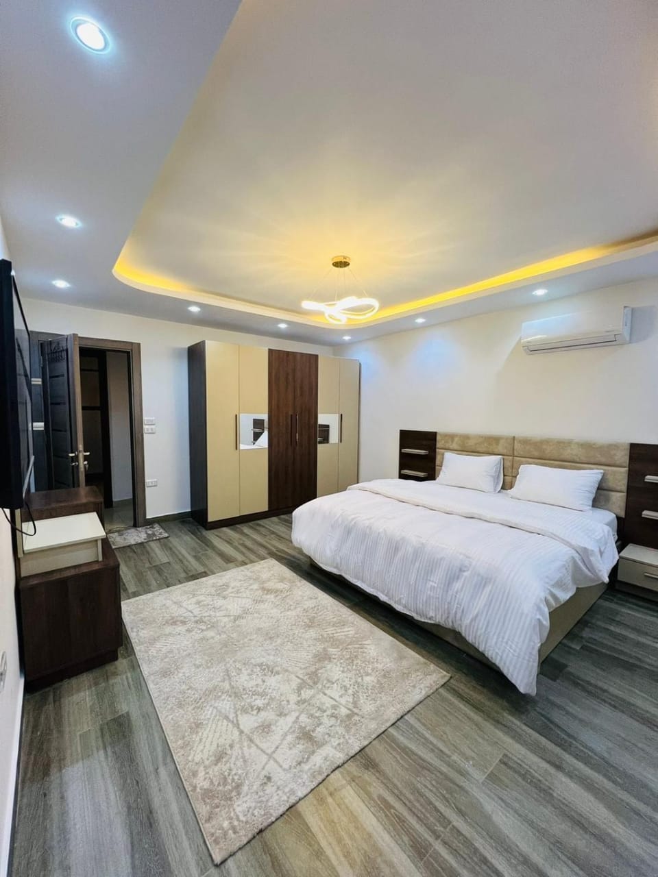 Hotel apartment near Jeneina Mall Apartment in Cairo Governorate