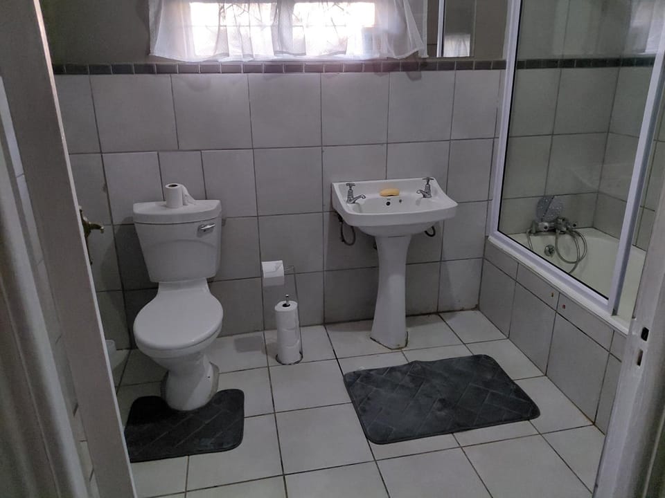 Ocean River Apartment in Port Elizabeth