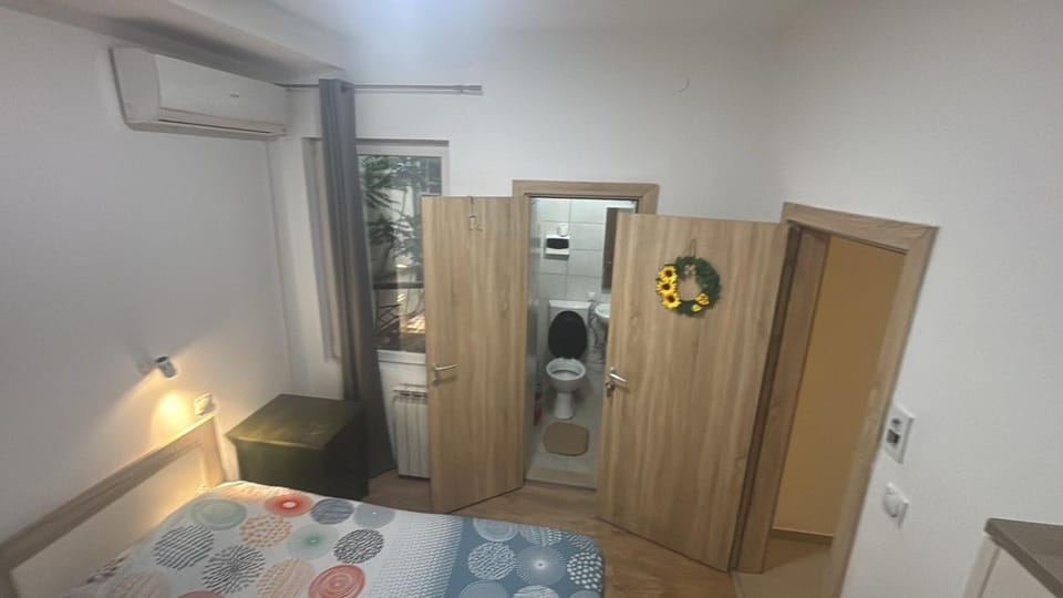 Bed, Photo of the whole room, Bedroom, wardrobe