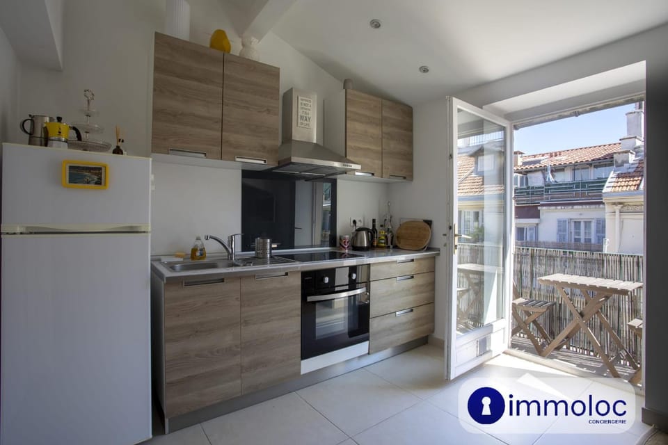 Air-conditioned studio in the center Apartment in Nice