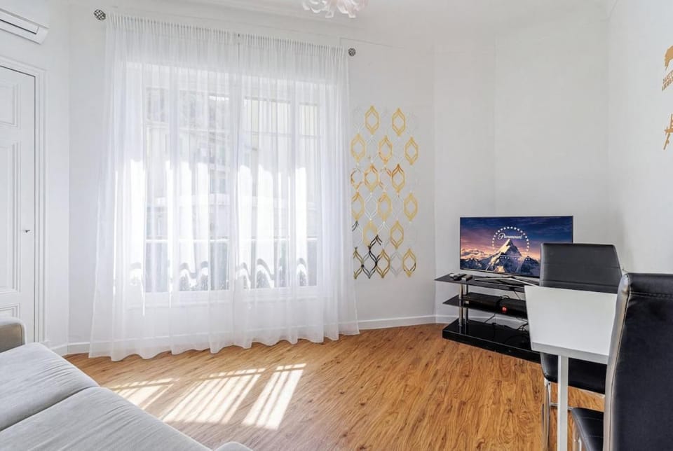 Nice - Charming 2 rooms in a quiet area Apartment in Nice