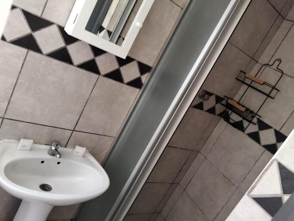 Nikita Portuguese Restaurant And Motel Self Catering Apartment in Gauteng
