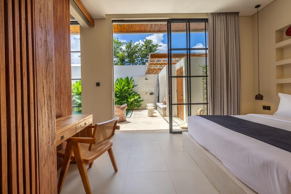 Bed, View (from property/room), Balcony/Terrace, Bedroom