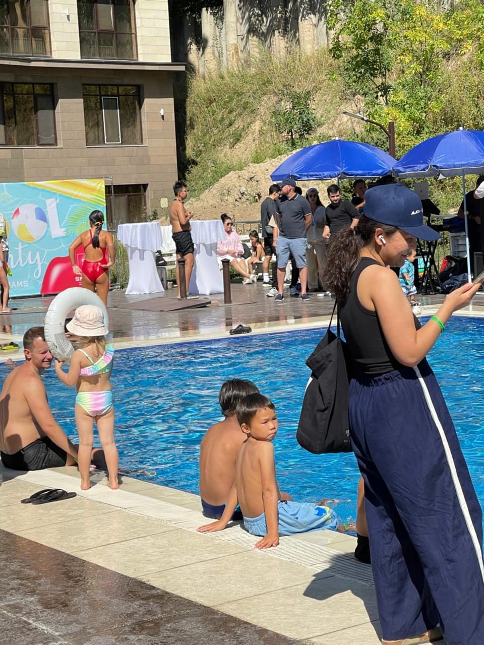 Swimming pool