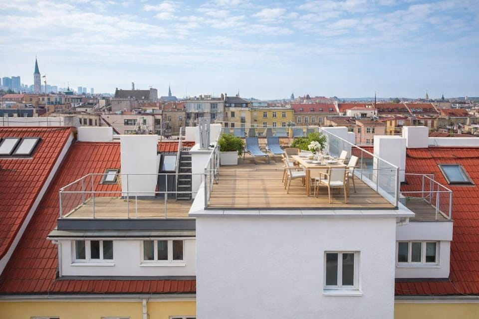 Luxury 130 m Maisonette with Jacuzzi and 3 Terraces Apartment in Prague