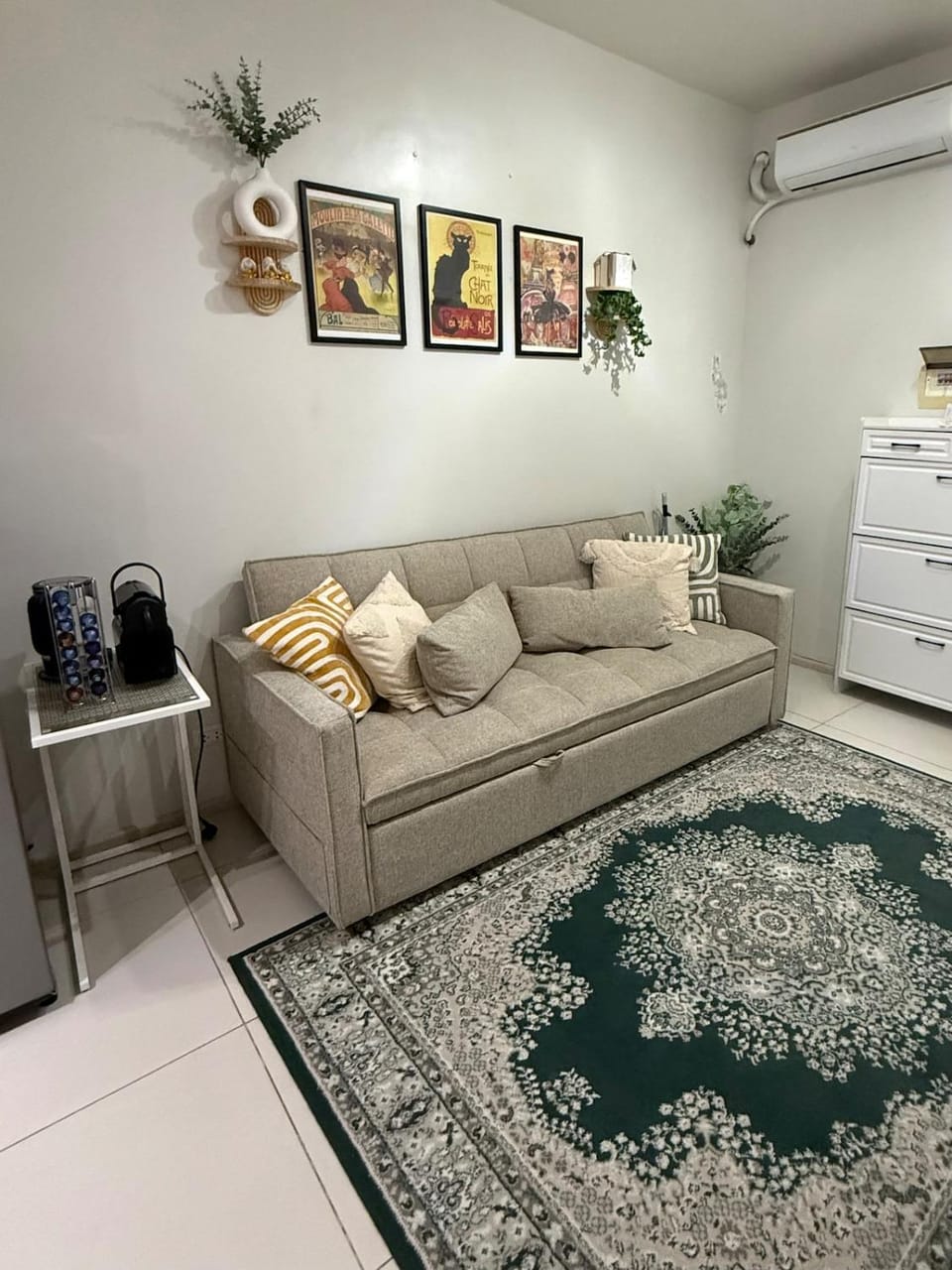 Your Home Away From Home with CITYVIEW , NETFLIX Apartment in Pasig