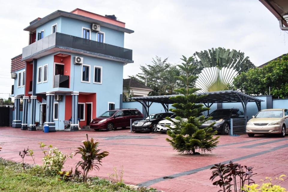 Property building, Parking