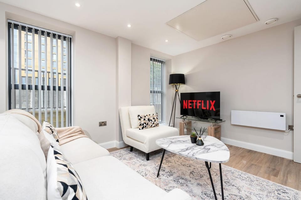2 Beds Sleeps 4 - Central Leeds Apartment in Leeds