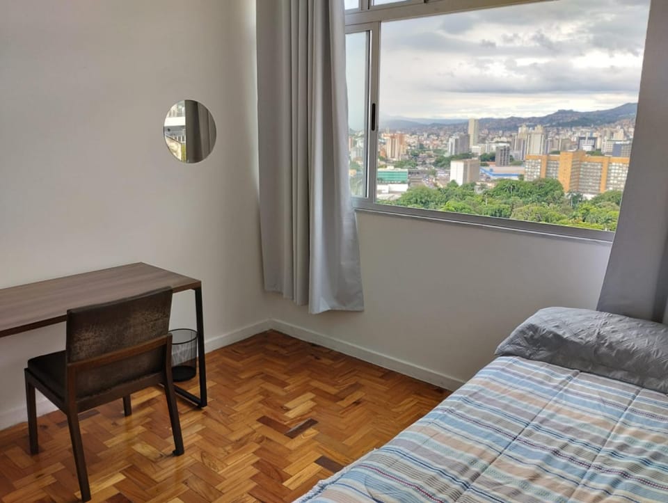 Quarto privativo Centro Lourdes de Belo Horizonte Vacation rental in Belo Horizonte