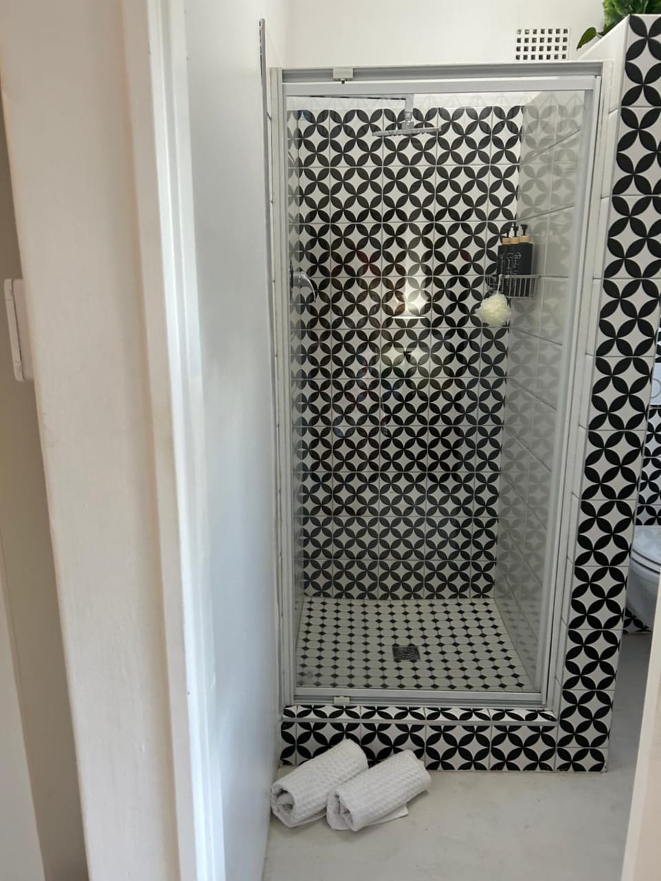 Private big Apartment Bed and Breakfast in Cape Town