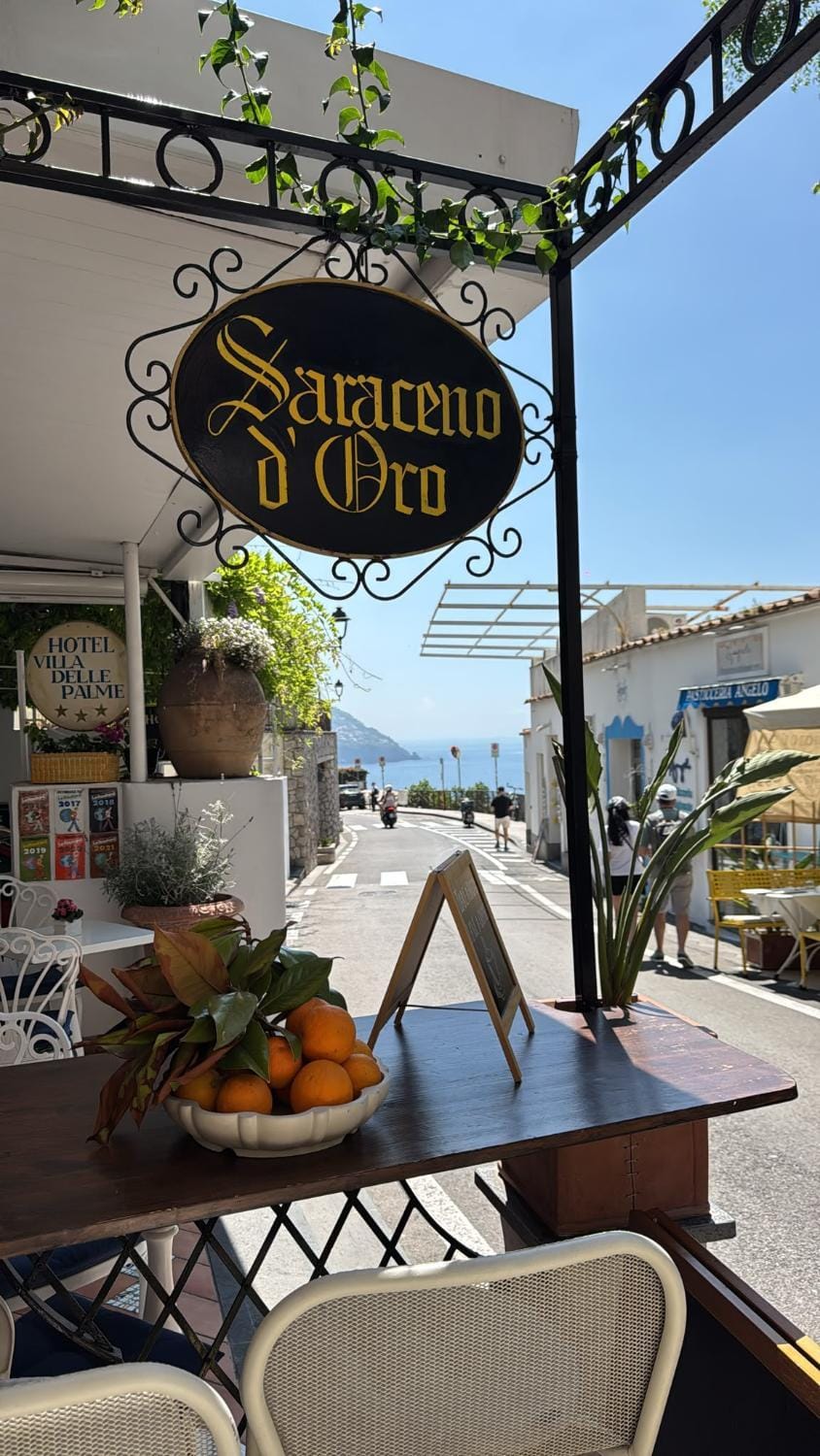 Restaurant/places to eat, Property logo or sign, Food and drinks, Breakfast