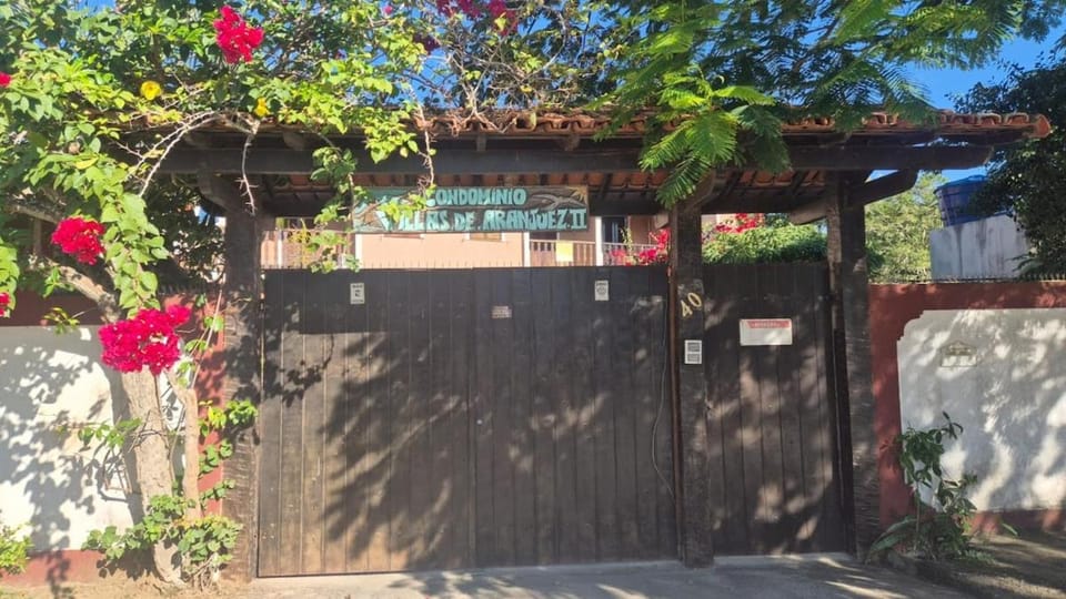 Feriados no Peró, Cabo Frio, cond reservado 2 quartos, perto praia House in Cabo Frio