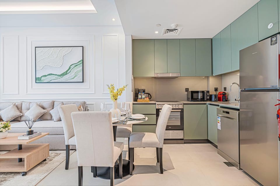 Luxury 1BR City Walk, Park View & Balcony Apartment in Dubai
