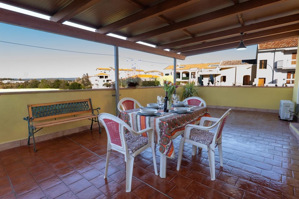Balcony/Terrace, Dining area