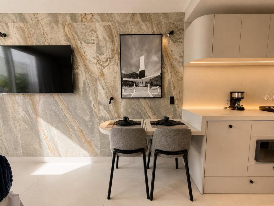 TV and multimedia, Dining area