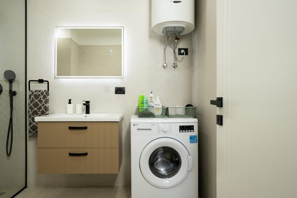Bathroom, washing machine