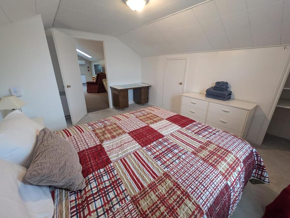 SpringHouse Saltwater Loft 1 Bedroom Pet Friendly Apartment in Newfoundland and Labrador
