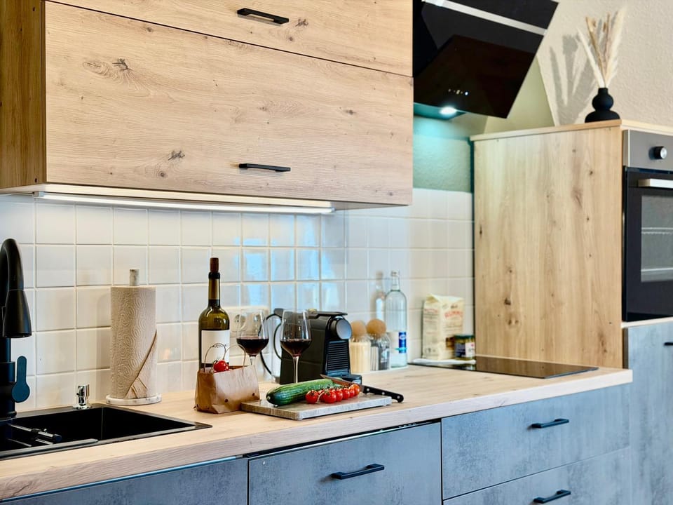 Kitchen or kitchenette, Communal kitchen, kitchen, kitchen